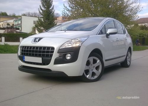 Peugeot 3008 2,0HDi 163k, navigácia, park.senzory, AUTOMAT/6