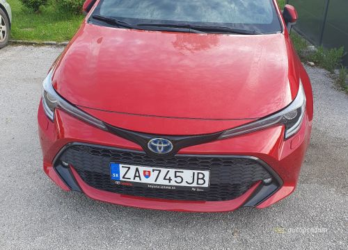 Predam Toyotu Corollu TS 1.8 hybtid 122 ke-CV