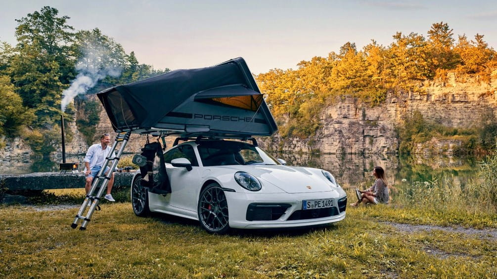 Vzduch v aute 911: Porsche predstavuje možnosť kempovania na streche